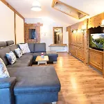 Gaestehaus Oberland Apartament Wallgau